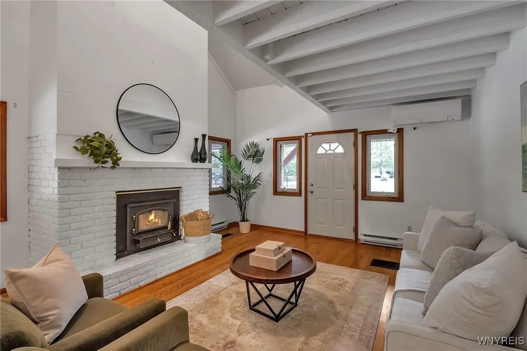 6100 Newton Road, Orchard Park, New York 14127, Orchard Park, New York 14127, 3 Bedrooms Bedrooms, 7 Rooms Rooms,2 BathroomsBathrooms,Residential,Closed,6100 Newton Road, Orchard Park, New York 14127,0,B1570790