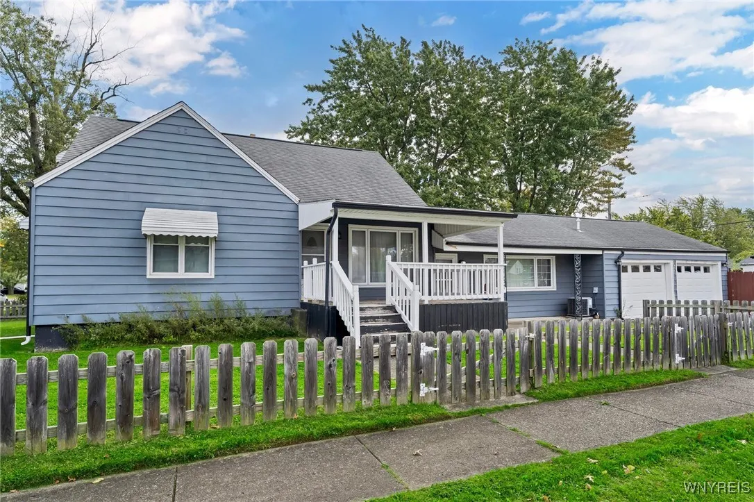 317 Harrison Avenue, Tonawanda-town, New York 1422, Tonawanda, New York 14223, 2 Bedrooms Bedrooms, 6 Rooms Rooms,2 BathroomsBathrooms,Residential,Closed,317 Harrison Avenue, Tonawanda-town, New York 1422,0,B1571024
