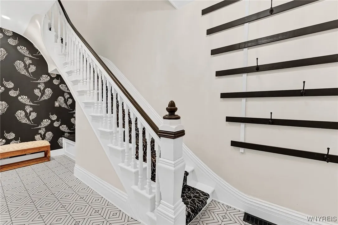 712 Prospect Avenue, Buffalo, New York 14213, Buffalo, New York 14213, 3 Bedrooms Bedrooms, 11 Rooms Rooms,2 BathroomsBathrooms,Residential,Closed,712 Prospect Avenue, Buffalo, New York 14213,0,B1570739