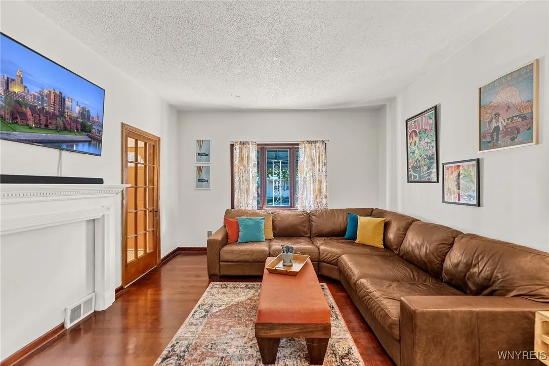 712 Prospect Avenue, Buffalo, New York 14213, Buffalo, New York 14213, 3 Bedrooms Bedrooms, 11 Rooms Rooms,2 BathroomsBathrooms,Residential,Closed,712 Prospect Avenue, Buffalo, New York 14213,0,B1570739