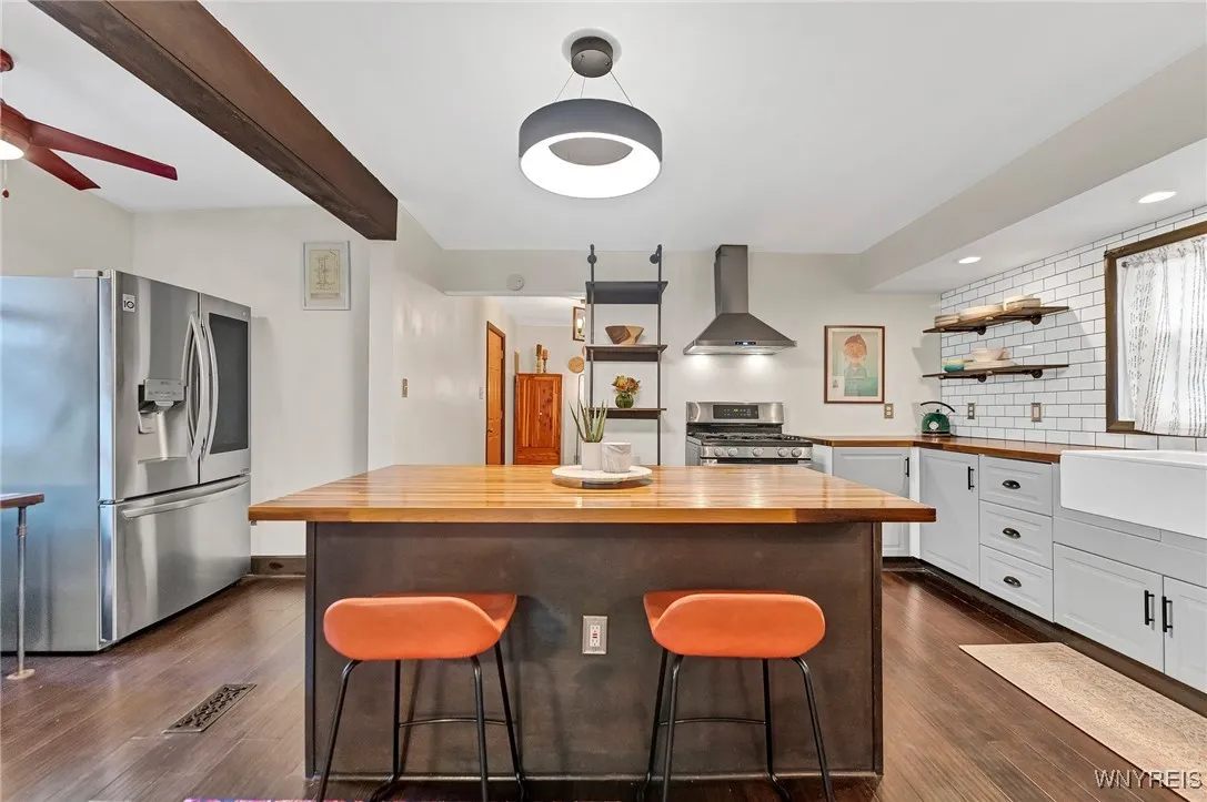 712 Prospect Avenue, Buffalo, New York 14213, Buffalo, New York 14213, 3 Bedrooms Bedrooms, 11 Rooms Rooms,2 BathroomsBathrooms,Residential,Closed,712 Prospect Avenue, Buffalo, New York 14213,0,B1570739