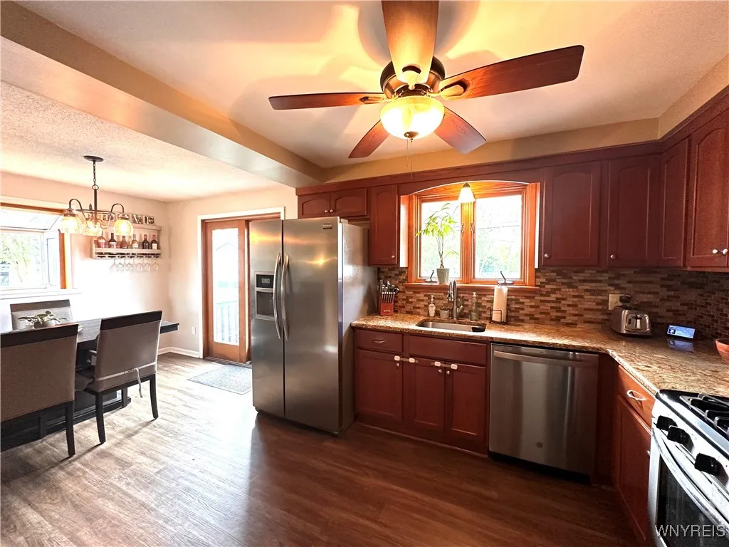 kitchen with granite
