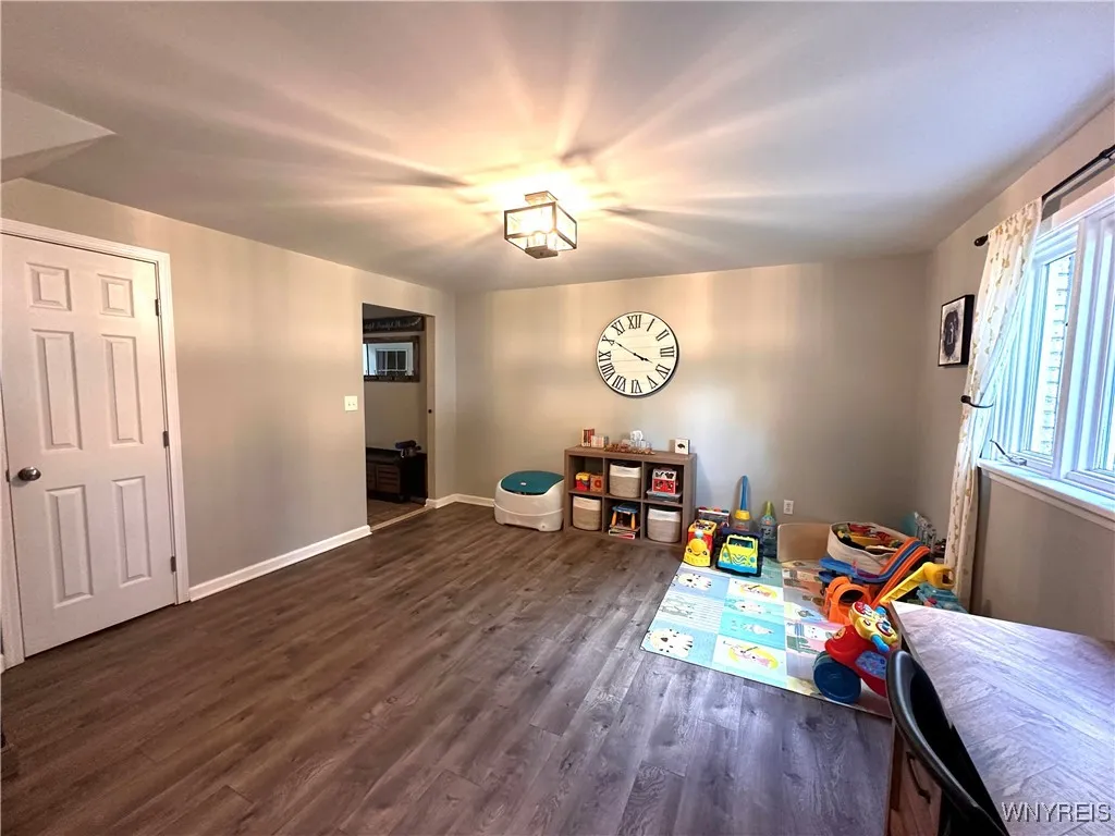 family room/flex room