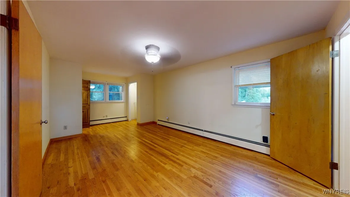 5618 East River Road, Grand Island, New York 14072, Grand Island, New York 14072, 5 Bedrooms Bedrooms, 9 Rooms Rooms,2 BathroomsBathrooms,Residential,Closed,5618 East River Road, Grand Island, New York 14072,0,B1570907