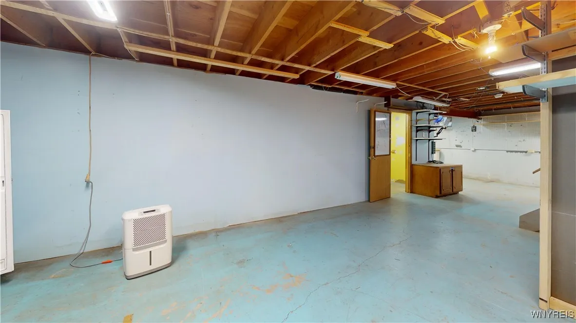 5618 East River Road, Grand Island, New York 14072, Grand Island, New York 14072, 5 Bedrooms Bedrooms, 9 Rooms Rooms,2 BathroomsBathrooms,Residential,Closed,5618 East River Road, Grand Island, New York 14072,0,B1570907