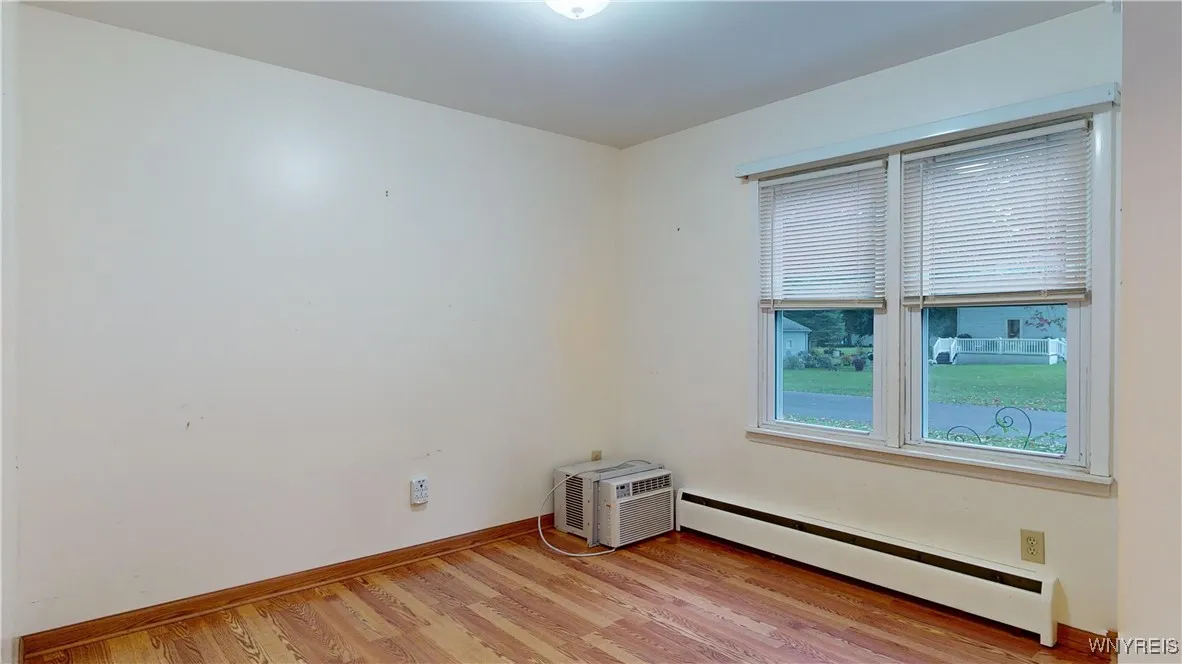 5618 East River Road, Grand Island, New York 14072, Grand Island, New York 14072, 5 Bedrooms Bedrooms, 9 Rooms Rooms,2 BathroomsBathrooms,Residential,Closed,5618 East River Road, Grand Island, New York 14072,0,B1570907