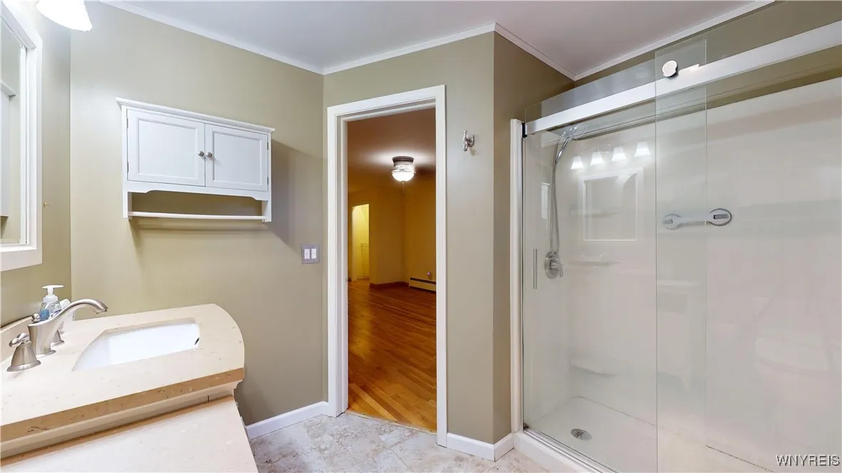 5618 East River Road, Grand Island, New York 14072, Grand Island, New York 14072, 5 Bedrooms Bedrooms, 9 Rooms Rooms,2 BathroomsBathrooms,Residential,Closed,5618 East River Road, Grand Island, New York 14072,0,B1570907