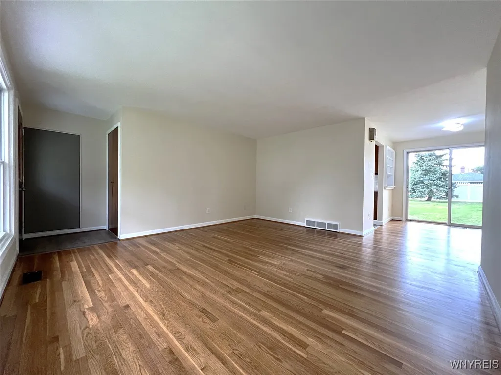 64 Sweet Briar Road, Tonawanda-town, New York 1415, Tonawanda, New York 14150, 3 Bedrooms Bedrooms, 8 Rooms Rooms,2 BathroomsBathrooms,Residential,Closed,64 Sweet Briar Road, Tonawanda-town, New York 1415,0,B1571151