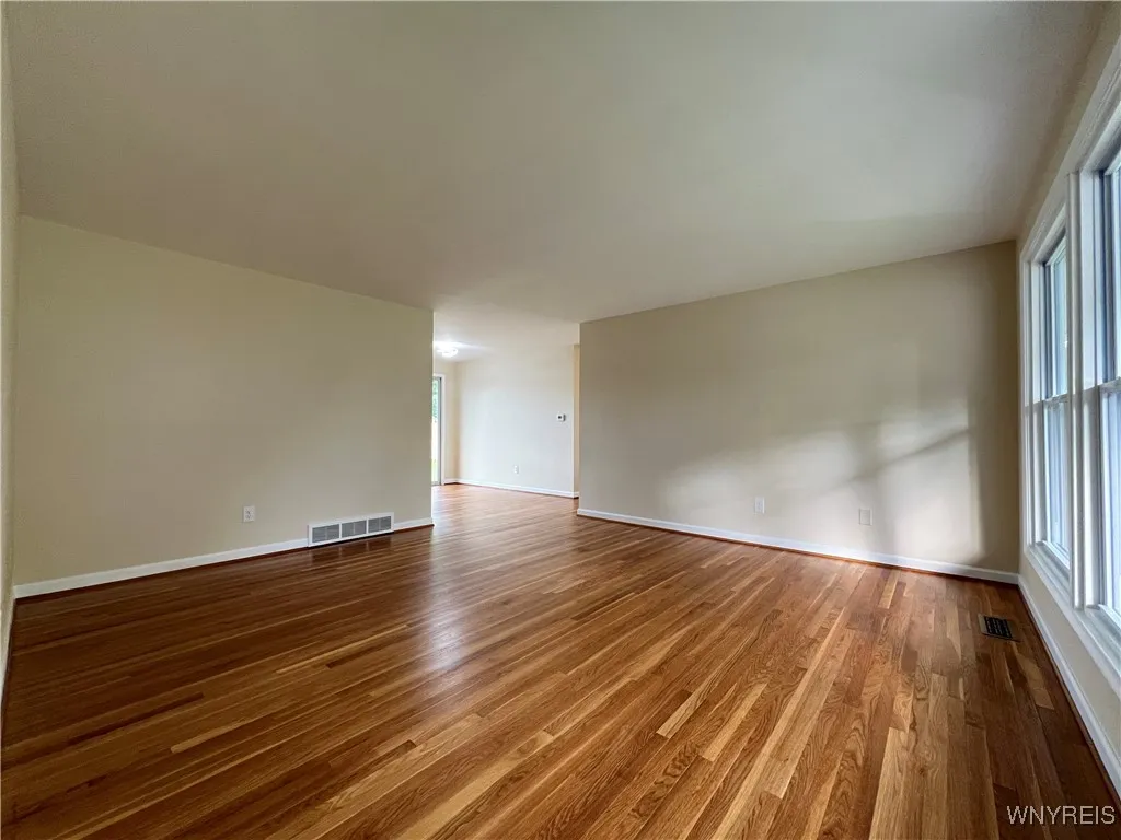 64 Sweet Briar Road, Tonawanda-town, New York 1415, Tonawanda, New York 14150, 3 Bedrooms Bedrooms, 8 Rooms Rooms,2 BathroomsBathrooms,Residential,Closed,64 Sweet Briar Road, Tonawanda-town, New York 1415,0,B1571151