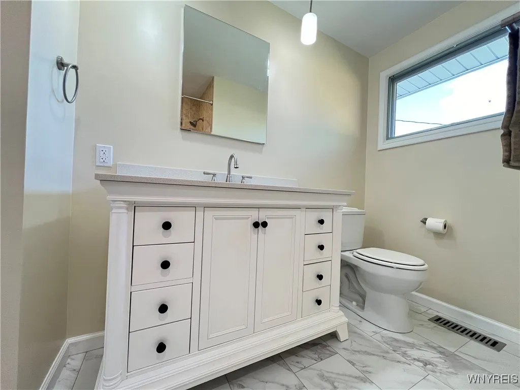 64 Sweet Briar Road, Tonawanda-town, New York 1415, Tonawanda, New York 14150, 3 Bedrooms Bedrooms, 8 Rooms Rooms,2 BathroomsBathrooms,Residential,Closed,64 Sweet Briar Road, Tonawanda-town, New York 1415,0,B1571151