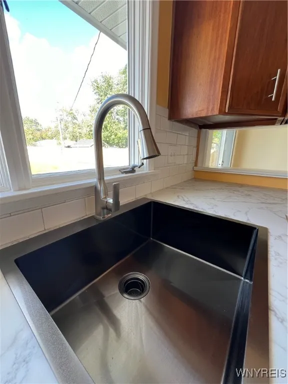 64 Sweet Briar Road, Tonawanda-town, New York 1415, Tonawanda, New York 14150, 3 Bedrooms Bedrooms, 8 Rooms Rooms,2 BathroomsBathrooms,Residential,Closed,64 Sweet Briar Road, Tonawanda-town, New York 1415,0,B1571151