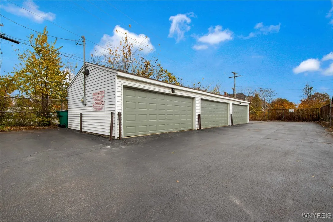 1363 Delaware Avenue, Buffalo, New York 14209, Buffalo, New York 14209, ,Commercial Sale,Closed,1363 Delaware Avenue, Buffalo, New York 14209,0,B1569495