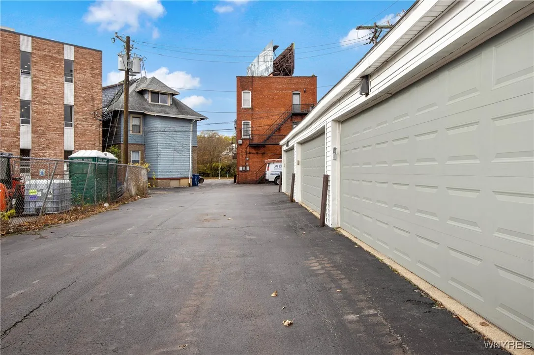 1363 Delaware Avenue, Buffalo, New York 14209, Buffalo, New York 14209, ,Commercial Sale,Closed,1363 Delaware Avenue, Buffalo, New York 14209,0,B1569495