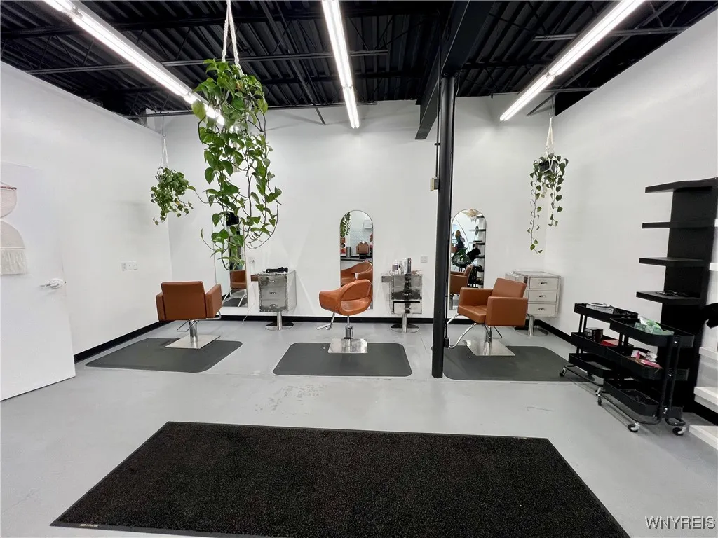 5020 Armor Duells Road, Orchard Park, New York 141, Orchard Park, New York 14127, ,Commercial Lease,Closed,5020 Armor Duells Road, Orchard Park, New York 141,0,B1571464