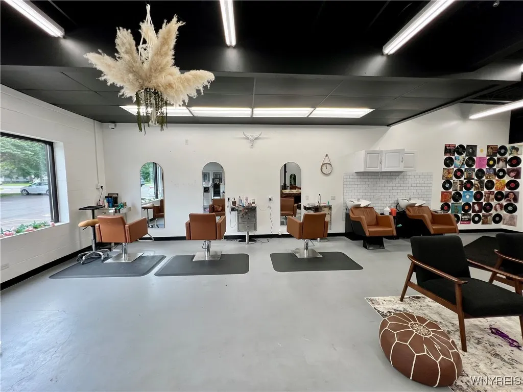 5020 Armor Duells Road, Orchard Park, New York 141, Orchard Park, New York 14127, ,Commercial Lease,Closed,5020 Armor Duells Road, Orchard Park, New York 141,0,B1571464