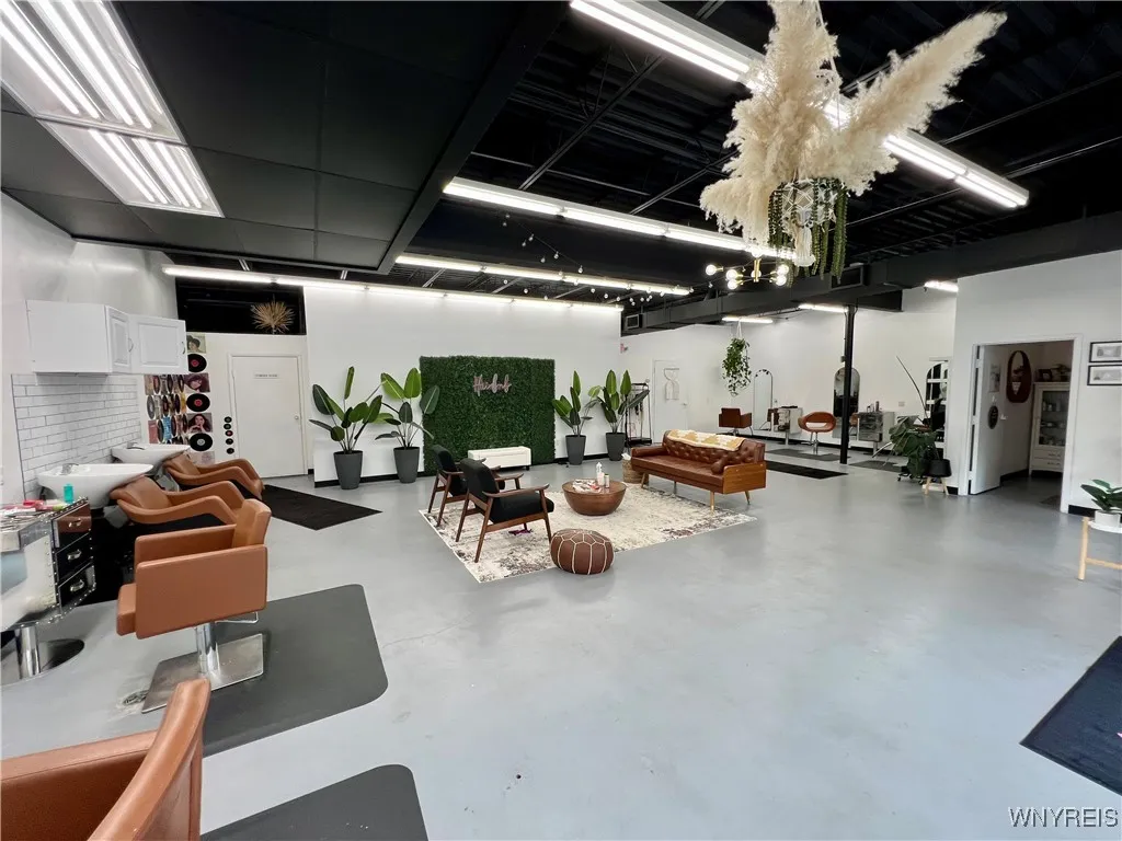 5020 Armor Duells Road, Orchard Park, New York 141, Orchard Park, New York 14127, ,Commercial Lease,Closed,5020 Armor Duells Road, Orchard Park, New York 141,0,B1571464
