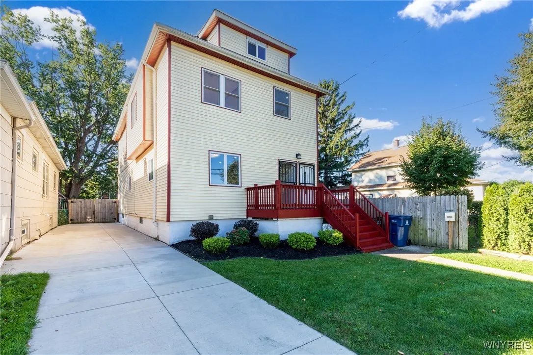 21 Amber Street, Buffalo, New York 14220, Buffalo, New York 14220, 3 Bedrooms Bedrooms, ,2 BathroomsBathrooms,Residential,Closed,21 Amber Street, Buffalo, New York 14220,0,B1571058