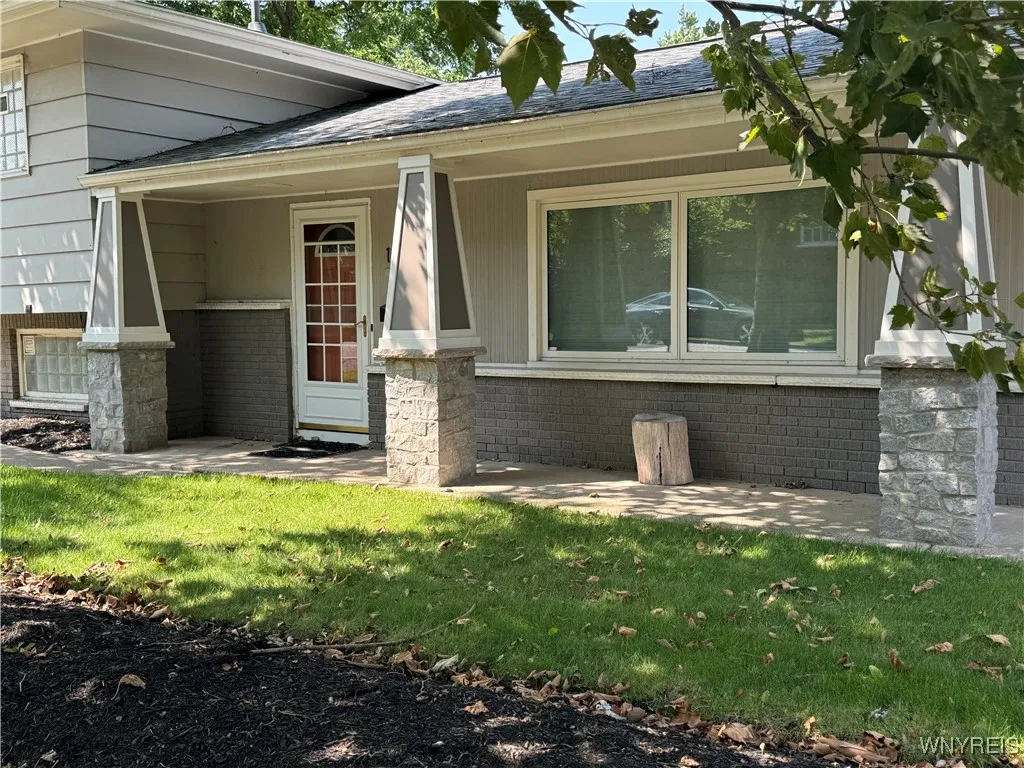 182 Glen Avenue, Amherst, New York 14221, Amherst, New York 14221, 3 Bedrooms Bedrooms, 7 Rooms Rooms,2 BathroomsBathrooms,Residential Lease,Closed,182 Glen Avenue, Amherst, New York 14221,0,B1571572