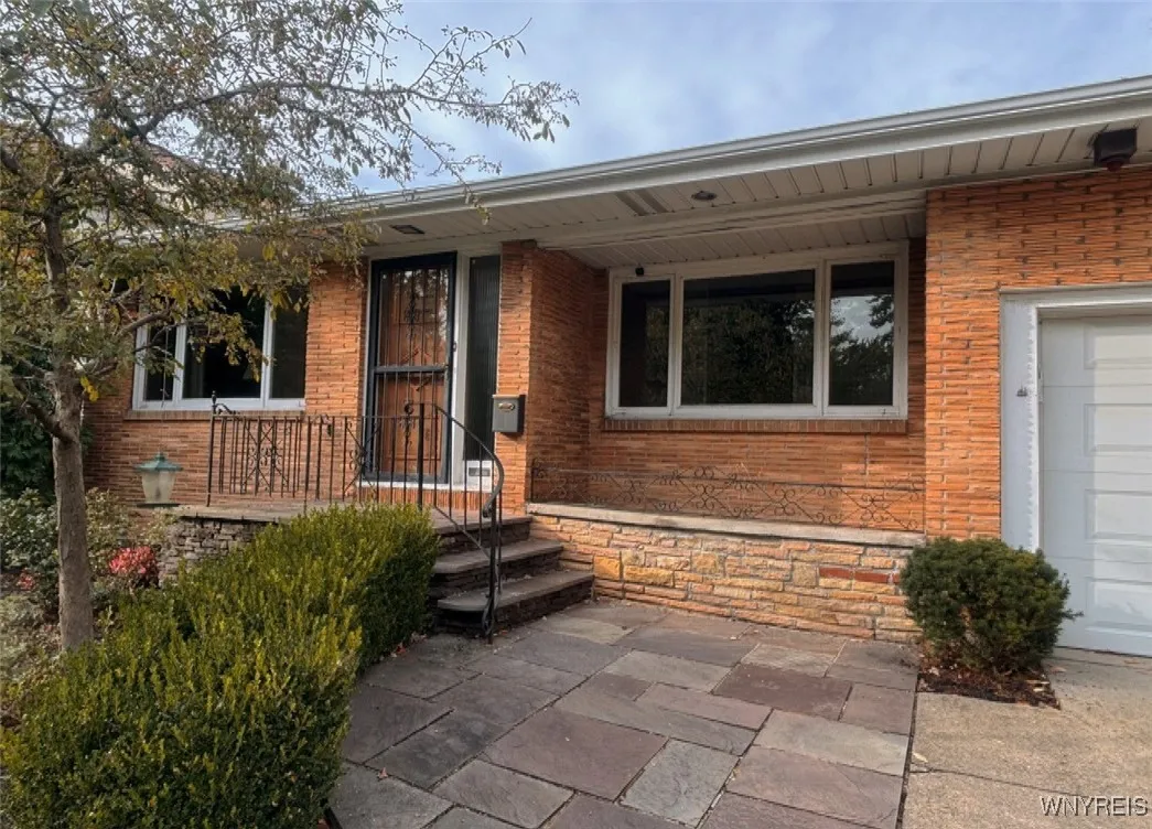 1114 Amherst Street, Buffalo, New York 14216, Buffalo, New York 14216, 3 Bedrooms Bedrooms, 7 Rooms Rooms,2 BathroomsBathrooms,Residential Lease,Closed,1114 Amherst Street, Buffalo, New York 14216,0,B1571549