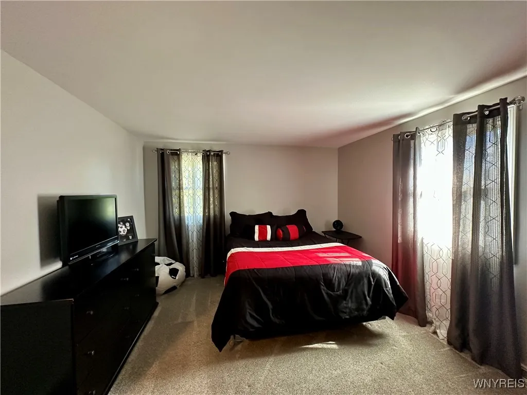 8327 Clarence Center Road, Clarence, New York 1405, Clarence, New York 14051, 3 Bedrooms Bedrooms, 6 Rooms Rooms,2 BathroomsBathrooms,Residential,Closed,8327 Clarence Center Road, Clarence, New York 1405,0,B1571584