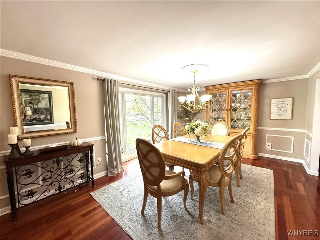 Formal dining room
