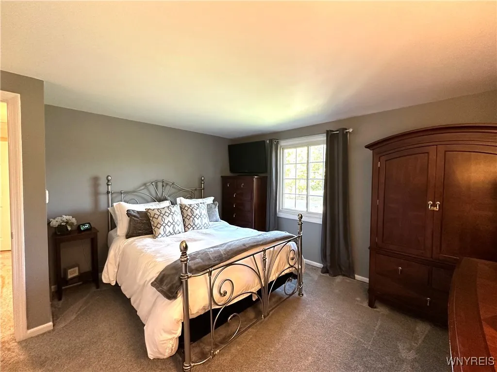 8327 Clarence Center Road, Clarence, New York 1405, Clarence, New York 14051, 3 Bedrooms Bedrooms, 6 Rooms Rooms,2 BathroomsBathrooms,Residential,Closed,8327 Clarence Center Road, Clarence, New York 1405,0,B1571584