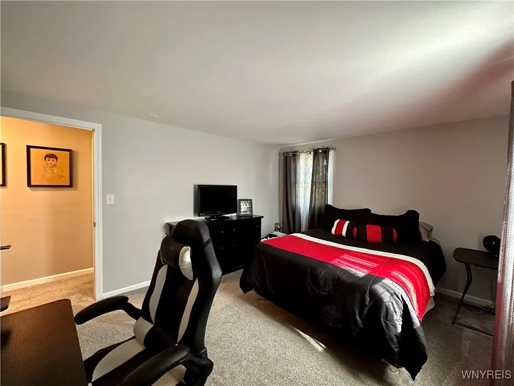 8327 Clarence Center Road, Clarence, New York 1405, Clarence, New York 14051, 3 Bedrooms Bedrooms, 6 Rooms Rooms,2 BathroomsBathrooms,Residential,Closed,8327 Clarence Center Road, Clarence, New York 1405,0,B1571584