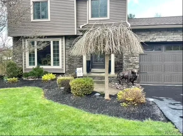 8327 Clarence Center Road, Clarence, New York 1405, Clarence, New York 14051, 3 Bedrooms Bedrooms, 6 Rooms Rooms,2 BathroomsBathrooms,Residential,Closed,8327 Clarence Center Road, Clarence, New York 1405,0,B1571584