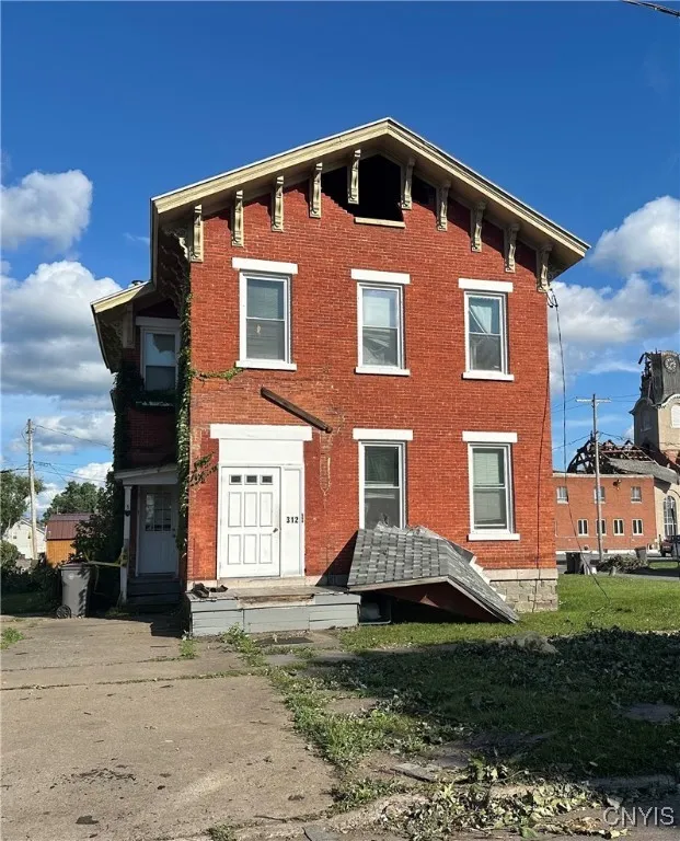 312 North Washington Street, Rome-inside, New York, Rome, New York 13440, 5 Bedrooms Bedrooms, ,3 BathroomsBathrooms,Residential,Closed,312 North Washington Street, Rome-inside, New York,0,S1571688