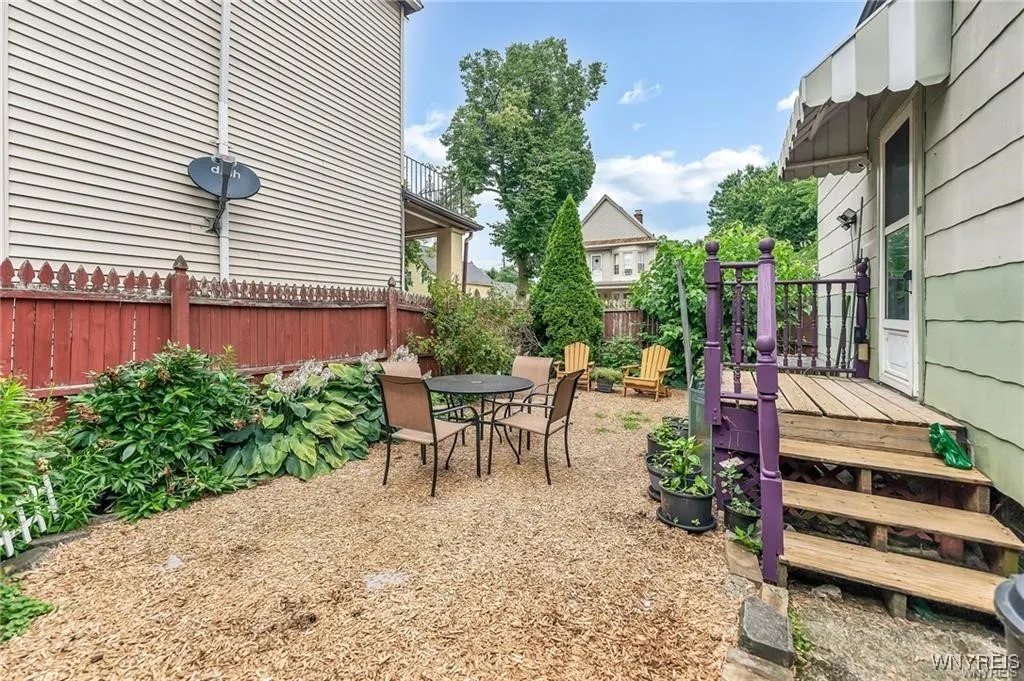 130 Massachusetts Avenue Lower, Buffalo, New York, Buffalo, New York 14213, 2 Bedrooms Bedrooms, 7 Rooms Rooms,1 BathroomBathrooms,Residential Lease,Closed,130 Massachusetts Avenue Lower, Buffalo, New York ,0,B1571766