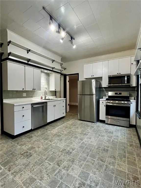 130 Massachusetts Avenue Lower, Buffalo, New York, Buffalo, New York 14213, 2 Bedrooms Bedrooms, 7 Rooms Rooms,1 BathroomBathrooms,Residential Lease,Closed,130 Massachusetts Avenue Lower, Buffalo, New York ,0,B1571766