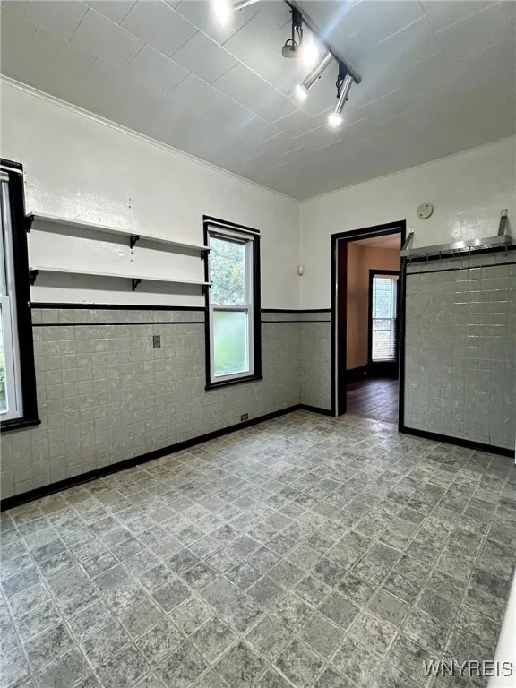 130 Massachusetts Avenue Lower, Buffalo, New York, Buffalo, New York 14213, 2 Bedrooms Bedrooms, 7 Rooms Rooms,1 BathroomBathrooms,Residential Lease,Closed,130 Massachusetts Avenue Lower, Buffalo, New York ,0,B1571766