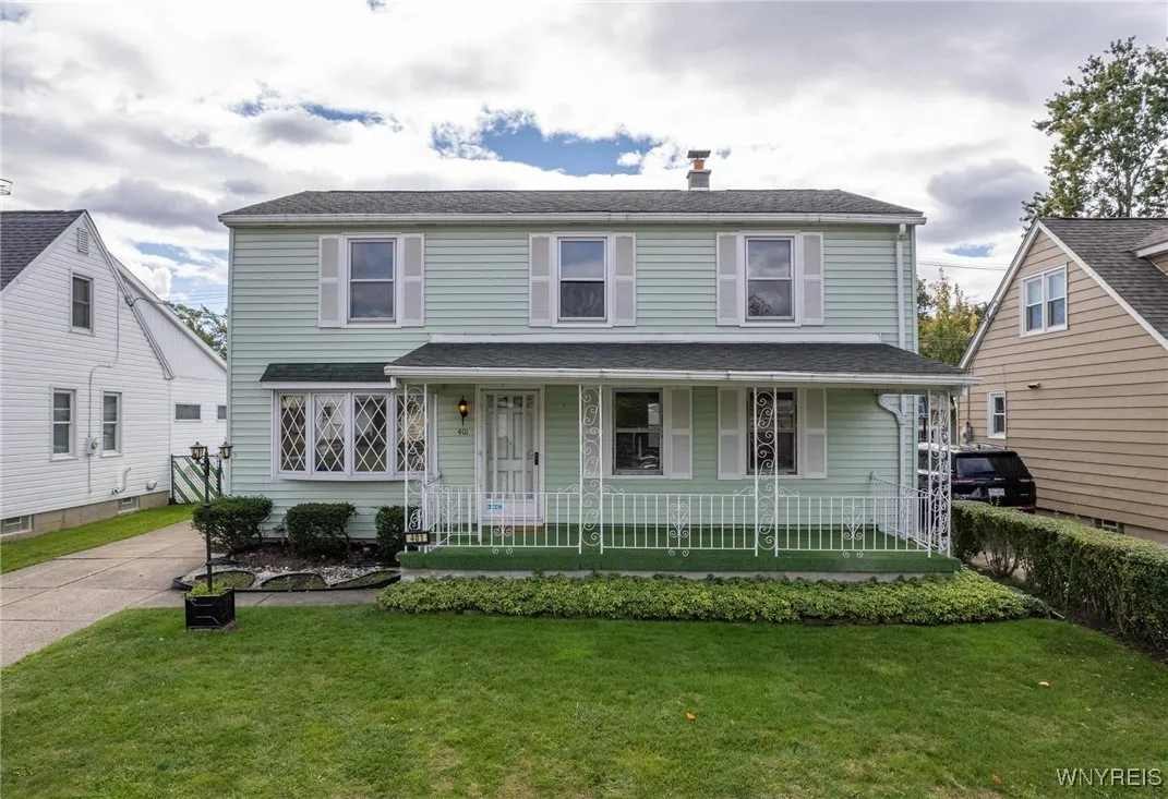 401 Cleveland Drive, Tonawanda-town, New York 1422, Tonawanda, New York 14223, 5 Bedrooms Bedrooms, 9 Rooms Rooms,2 BathroomsBathrooms,Residential,Closed,401 Cleveland Drive, Tonawanda-town, New York 1422,0,B1571684