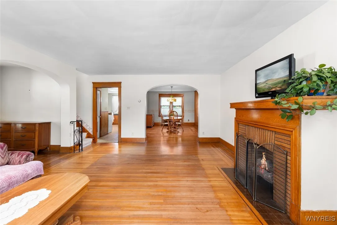 136 Tuscarora Road, Buffalo, New York 14220, Buffalo, New York 14220, 3 Bedrooms Bedrooms, 7 Rooms Rooms,1 BathroomBathrooms,Residential,Closed,136 Tuscarora Road, Buffalo, New York 14220,0,B1571672