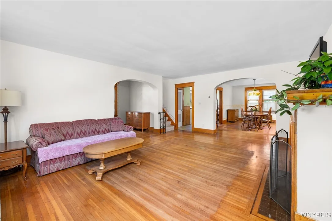 136 Tuscarora Road, Buffalo, New York 14220, Buffalo, New York 14220, 3 Bedrooms Bedrooms, 7 Rooms Rooms,1 BathroomBathrooms,Residential,Closed,136 Tuscarora Road, Buffalo, New York 14220,0,B1571672