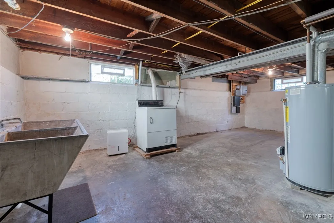 136 Tuscarora Road, Buffalo, New York 14220, Buffalo, New York 14220, 3 Bedrooms Bedrooms, 7 Rooms Rooms,1 BathroomBathrooms,Residential,Closed,136 Tuscarora Road, Buffalo, New York 14220,0,B1571672