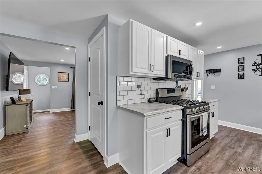 3928 Monroe Avenue, Hamburg, New York 14075, Hamburg, New York 14075, 3 Bedrooms Bedrooms, 6 Rooms Rooms,1 BathroomBathrooms,Residential,Closed,3928 Monroe Avenue, Hamburg, New York 14075,0,B1572066