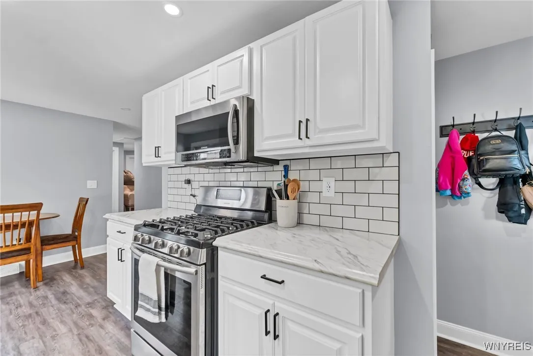 3928 Monroe Avenue, Hamburg, New York 14075, Hamburg, New York 14075, 3 Bedrooms Bedrooms, 6 Rooms Rooms,1 BathroomBathrooms,Residential,Closed,3928 Monroe Avenue, Hamburg, New York 14075,0,B1572066