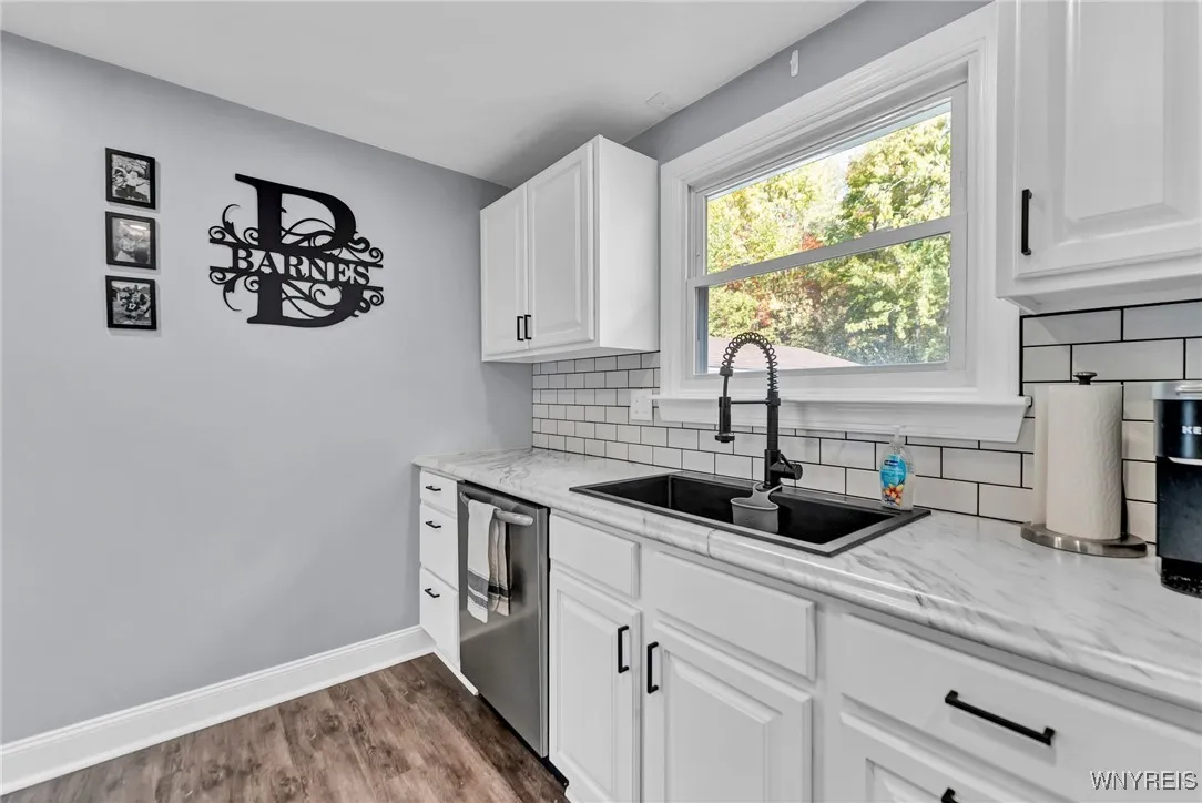 3928 Monroe Avenue, Hamburg, New York 14075, Hamburg, New York 14075, 3 Bedrooms Bedrooms, 6 Rooms Rooms,1 BathroomBathrooms,Residential,Closed,3928 Monroe Avenue, Hamburg, New York 14075,0,B1572066