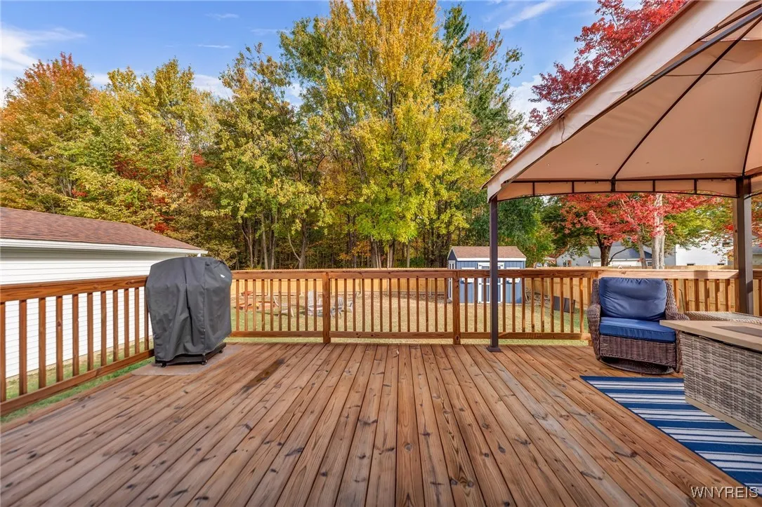 3928 Monroe Avenue, Hamburg, New York 14075, Hamburg, New York 14075, 3 Bedrooms Bedrooms, 6 Rooms Rooms,1 BathroomBathrooms,Residential,Closed,3928 Monroe Avenue, Hamburg, New York 14075,0,B1572066