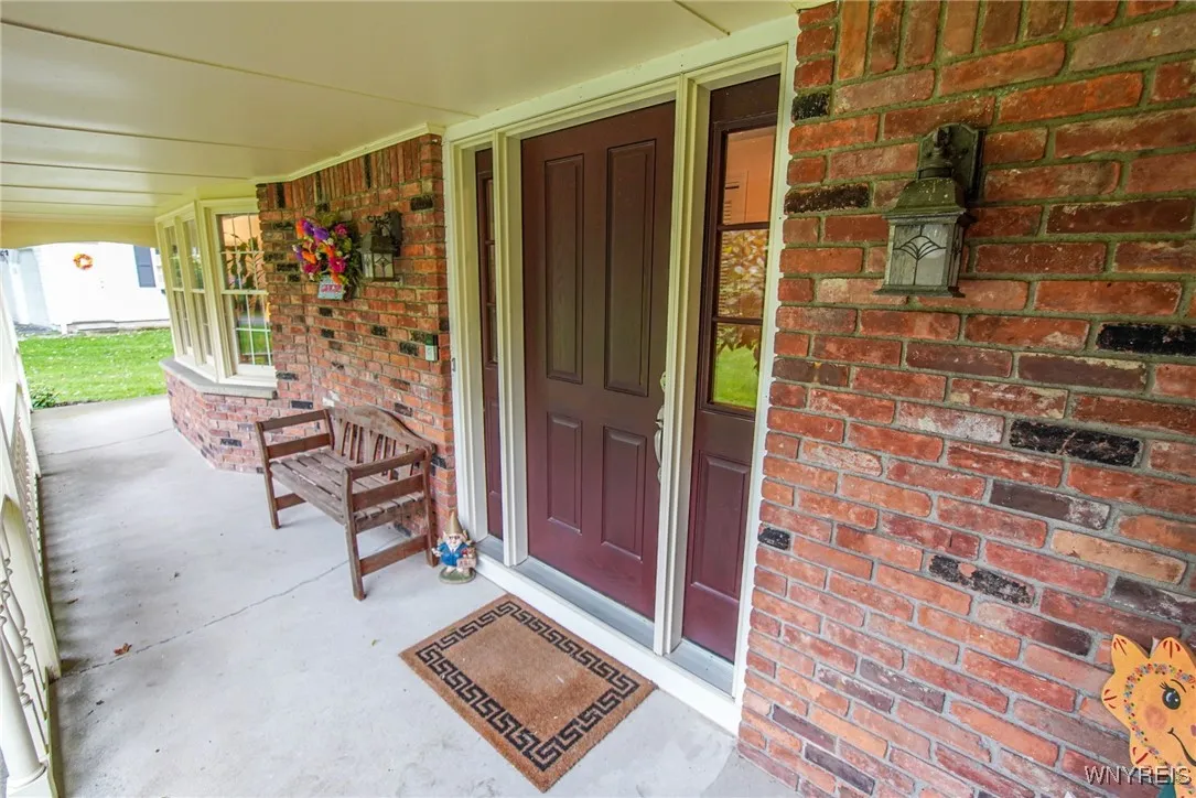 5114 Willowbrook Drive, Clarence, New York 14031, Clarence, New York 14031, 4 Bedrooms Bedrooms, 9 Rooms Rooms,2 BathroomsBathrooms,Residential,Closed,5114 Willowbrook Drive, Clarence, New York 14031,0,B1565388