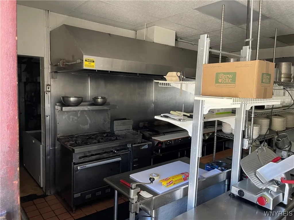 2487 Niagara Falls Boulevard, Amherst, New York 14, Amherst, New York 14228, ,Commercial Lease,Closed,2487 Niagara Falls Boulevard, Amherst, New York 14,0,B1572438