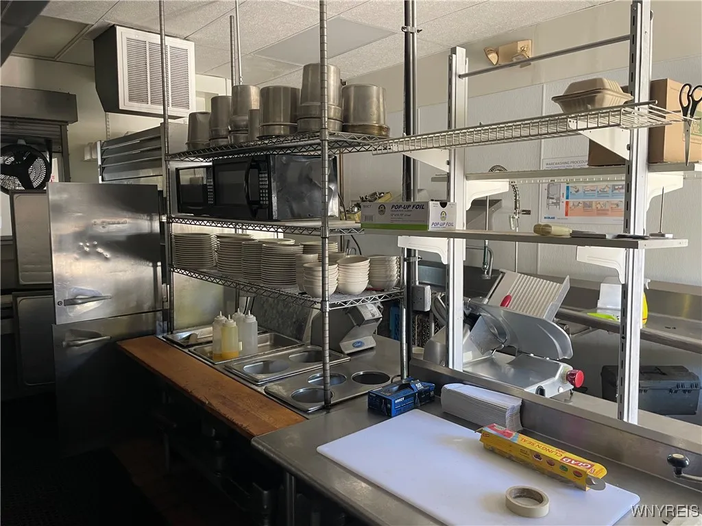 2487 Niagara Falls Boulevard, Amherst, New York 14, Amherst, New York 14228, ,Commercial Lease,Closed,2487 Niagara Falls Boulevard, Amherst, New York 14,0,B1572438