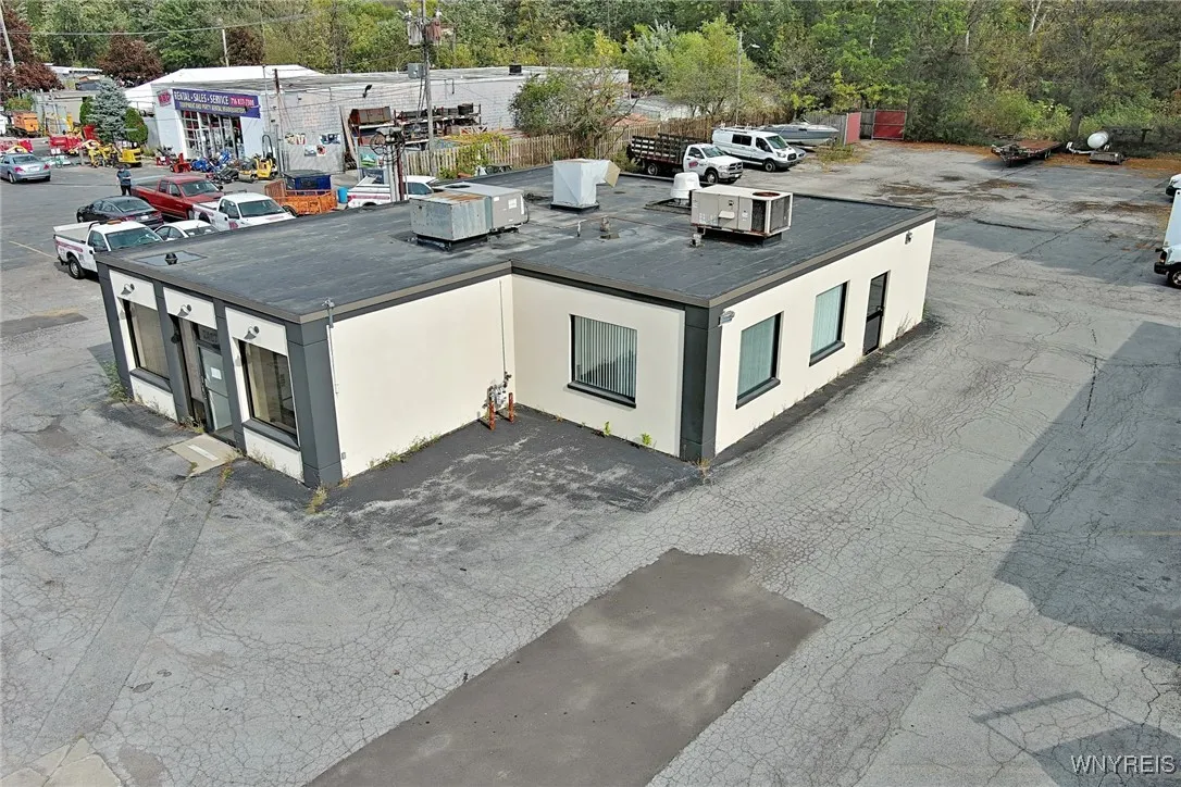 2487 Niagara Falls Boulevard, Amherst, New York 14, Amherst, New York 14228, ,Commercial Lease,Closed,2487 Niagara Falls Boulevard, Amherst, New York 14,0,B1572438