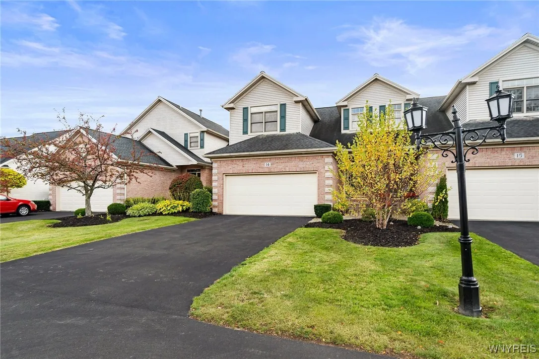 3011 Cloverbank Road 14, Hamburg, New York 14075, Hamburg, New York 14075, 2 Bedrooms Bedrooms, 5 Rooms Rooms,1 BathroomBathrooms,Residential,Closed,3011 Cloverbank Road 14, Hamburg, New York 14075,0,B1570644