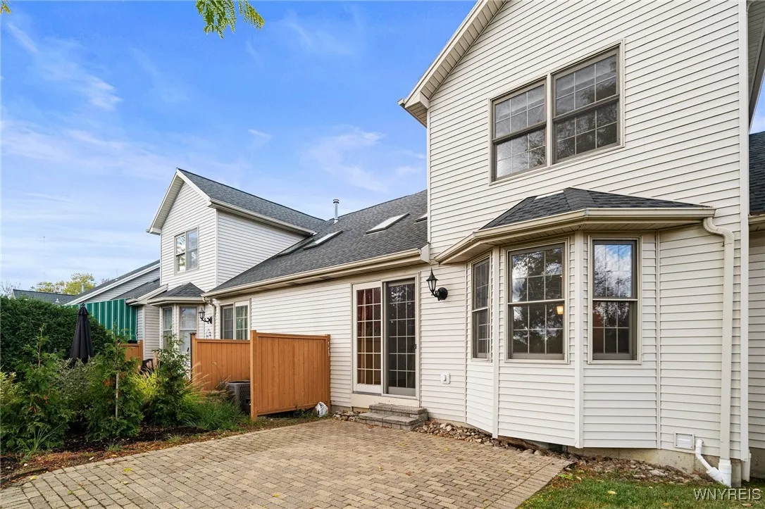 3011 Cloverbank Road 14, Hamburg, New York 14075, Hamburg, New York 14075, 2 Bedrooms Bedrooms, 5 Rooms Rooms,1 BathroomBathrooms,Residential,Closed,3011 Cloverbank Road 14, Hamburg, New York 14075,0,B1570644