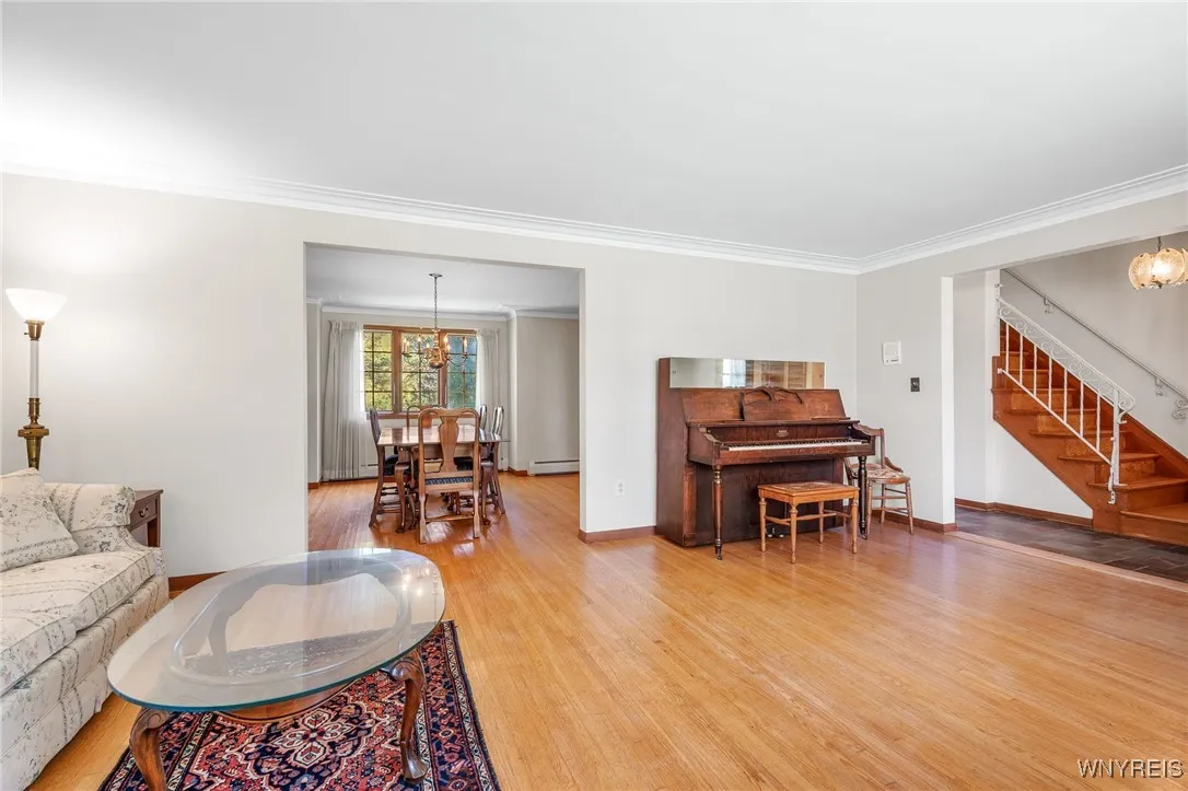 4901 Thompson Road, Clarence, New York 14031, Clarence, New York 14031, 4 Bedrooms Bedrooms, 11 Rooms Rooms,2 BathroomsBathrooms,Residential,Closed,4901 Thompson Road, Clarence, New York 14031,0,B1572317