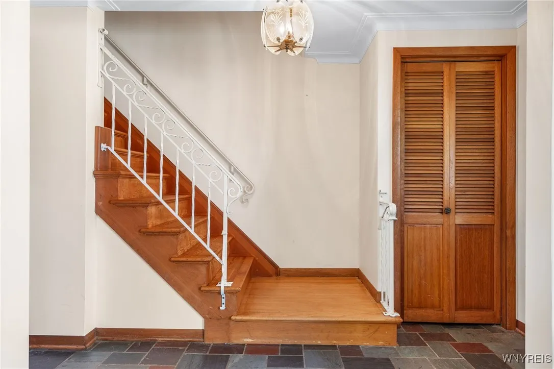 4901 Thompson Road, Clarence, New York 14031, Clarence, New York 14031, 4 Bedrooms Bedrooms, 11 Rooms Rooms,2 BathroomsBathrooms,Residential,Closed,4901 Thompson Road, Clarence, New York 14031,0,B1572317