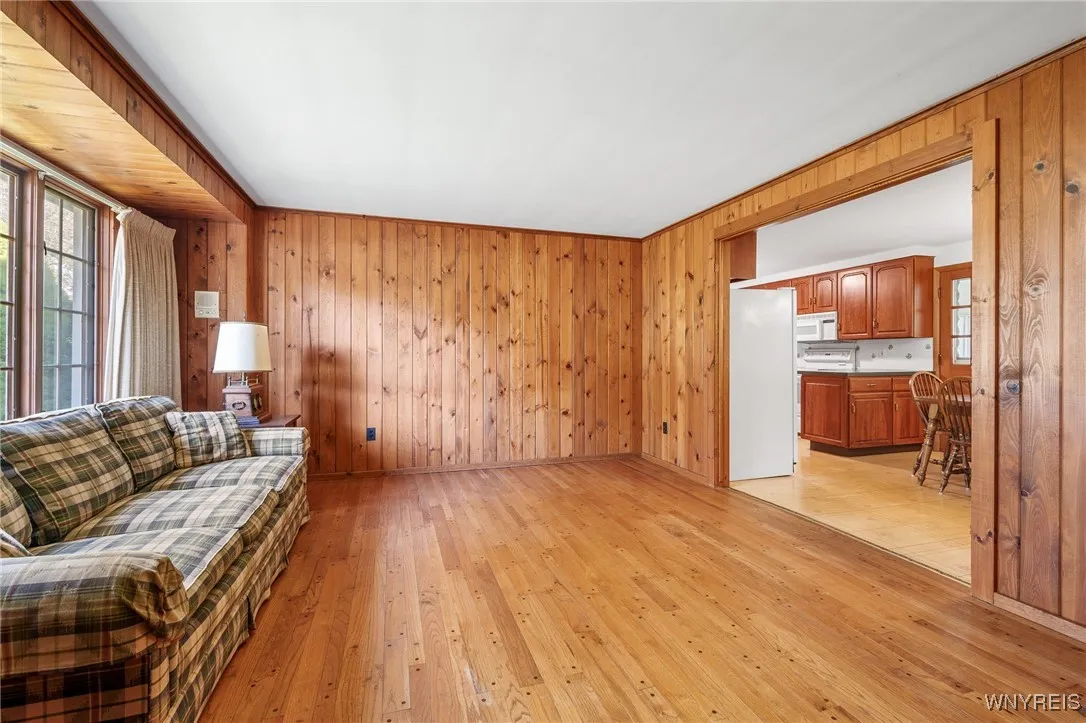 4901 Thompson Road, Clarence, New York 14031, Clarence, New York 14031, 4 Bedrooms Bedrooms, 11 Rooms Rooms,2 BathroomsBathrooms,Residential,Closed,4901 Thompson Road, Clarence, New York 14031,0,B1572317