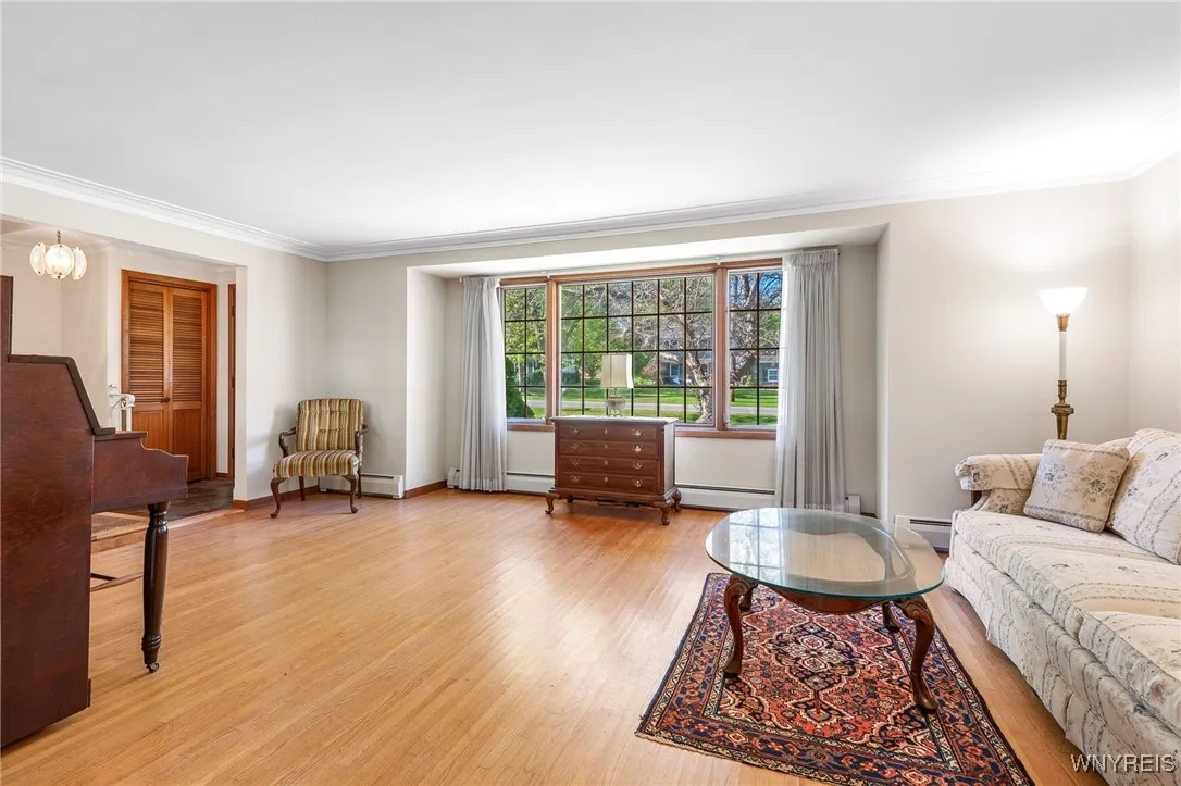 4901 Thompson Road, Clarence, New York 14031, Clarence, New York 14031, 4 Bedrooms Bedrooms, 11 Rooms Rooms,2 BathroomsBathrooms,Residential,Closed,4901 Thompson Road, Clarence, New York 14031,0,B1572317